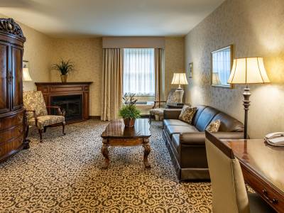 1 & 2 Bedroom Suites room at AmishView Inn & Suites