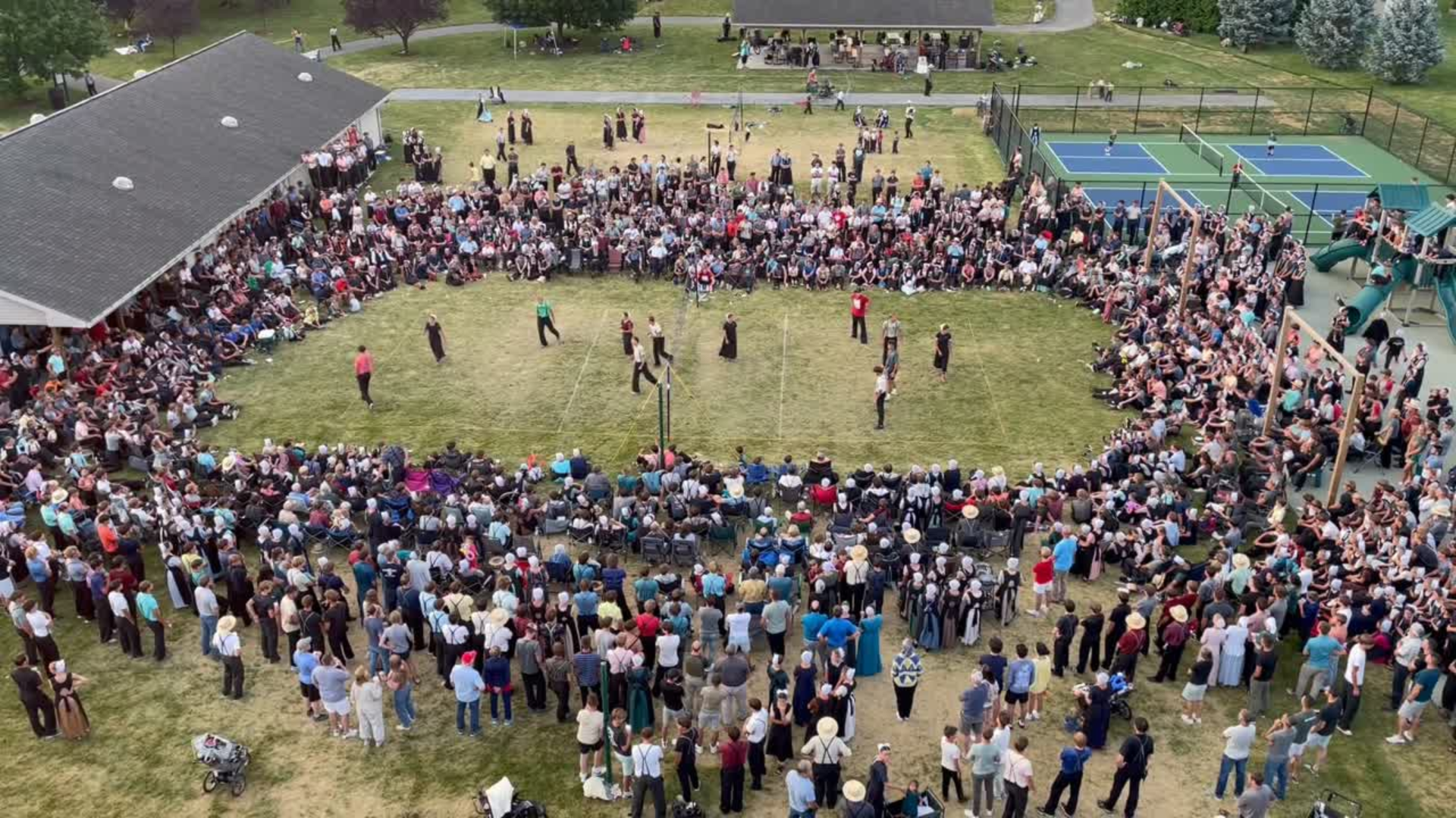 Intercourse Heritage Days Games - Volleyball with Amish